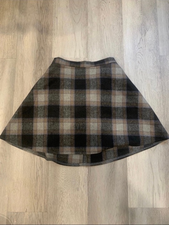 REVOLVE Dresses & Skirts - REVOLVE Plaid Circle Skater Mini Skirt in Black, Brown & Cream